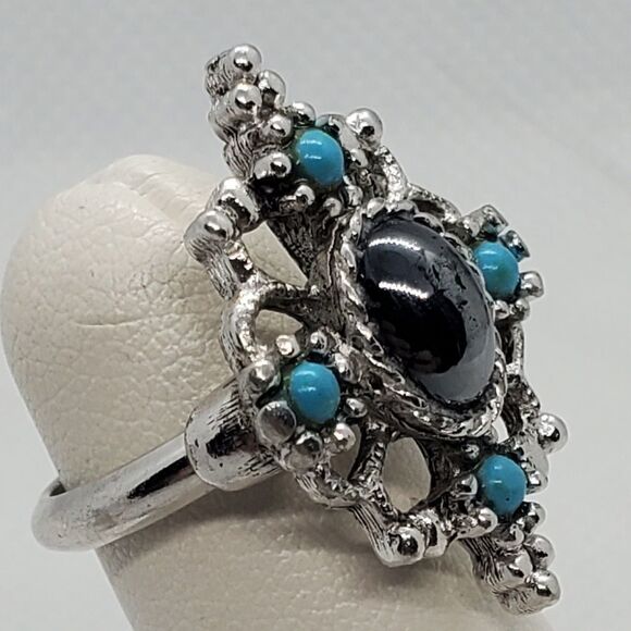 Vintage Avon Mirabella Silver, Gray, & Blue Ring - Picture 3 of 7